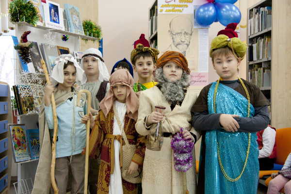 Рождественский спектакль воспитанников воскресной школы, январь 2013 г.